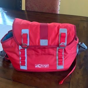 Pet Carrier with car seat straps🐶offers welcomed 🎉